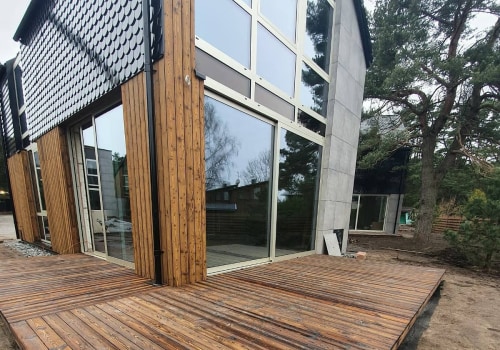 Wood vs. Composite Decking: A Comparison Guide for Improving Your Outdoor Living Space